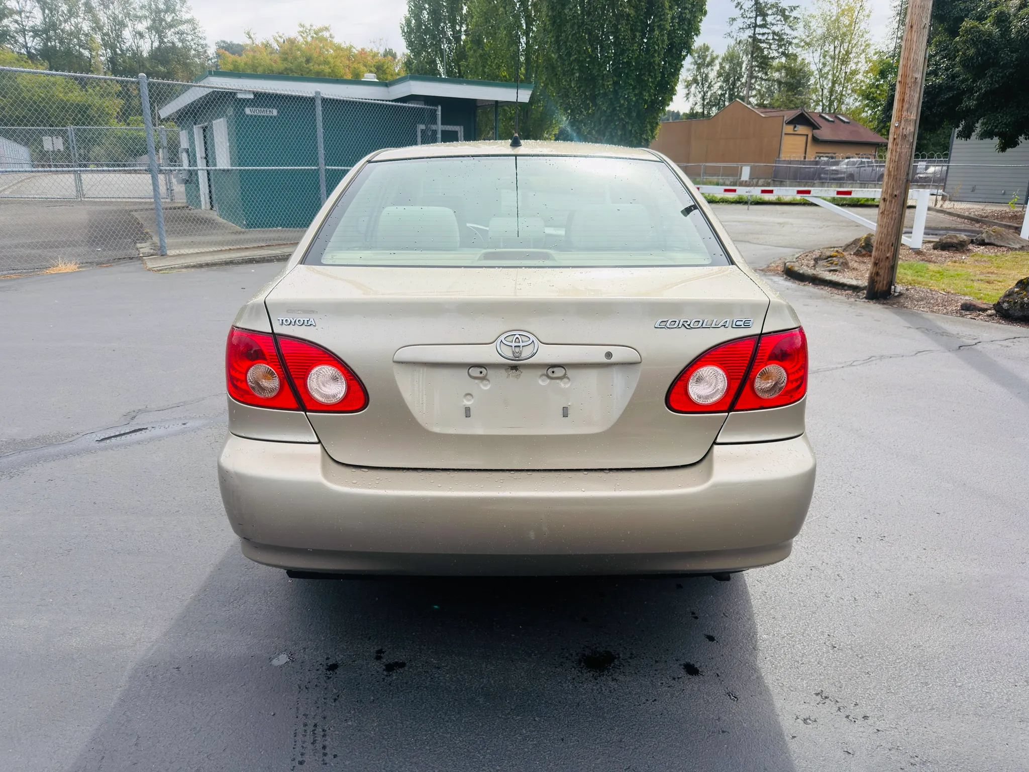Used 2007 Toyota Corolla CE FWD image 4