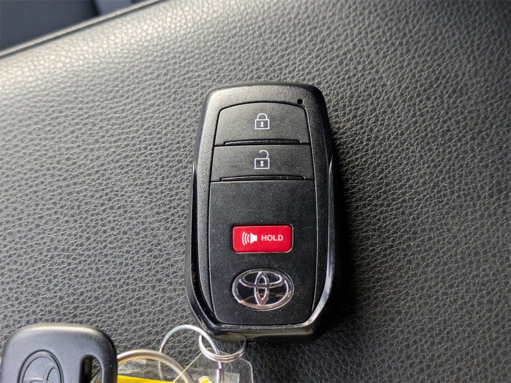 Certified 2024 Toyota Tacoma SR image 30