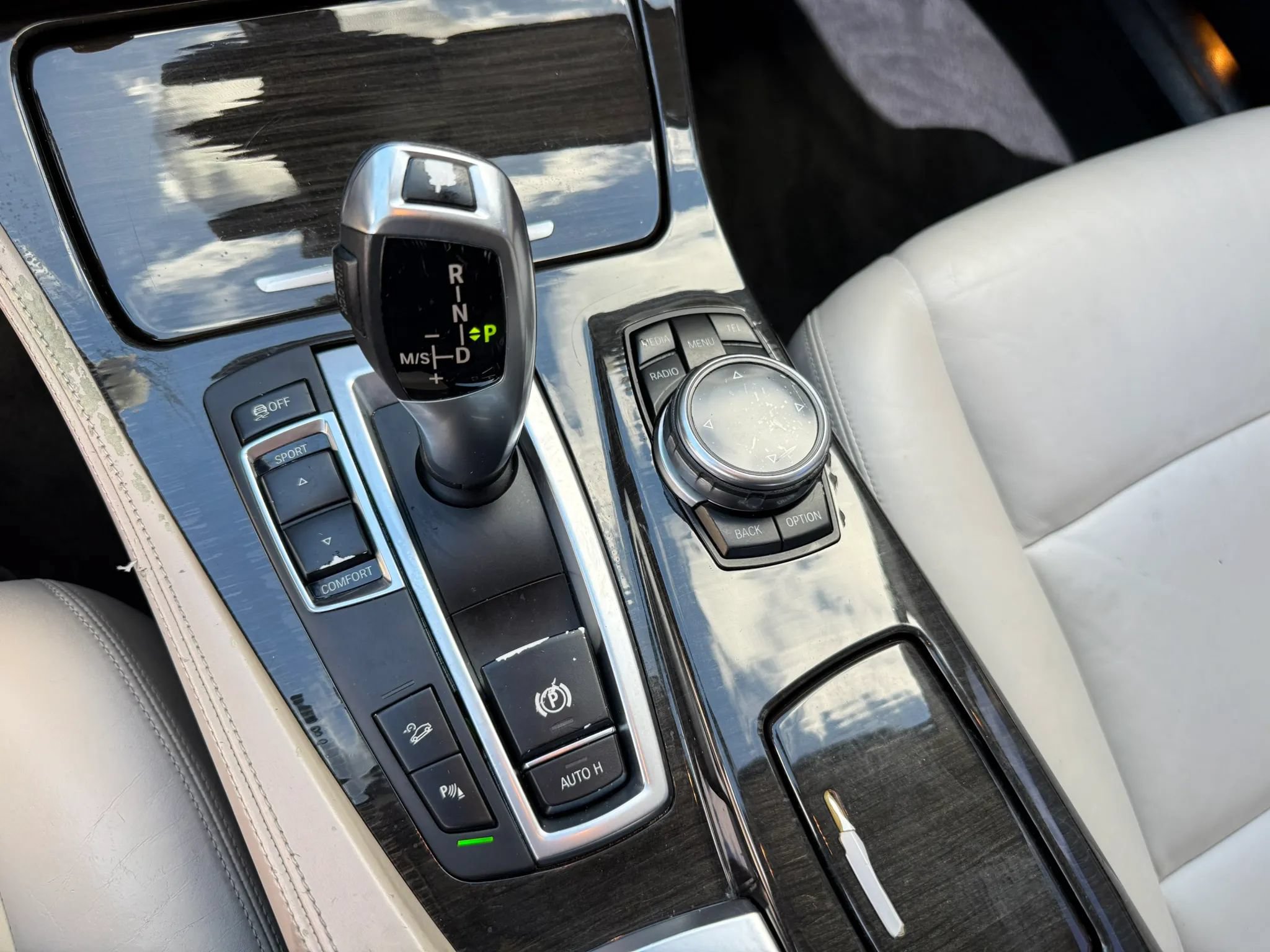 Used 2014 BMW 535i xDrive Sedan AWD/4WD image 37