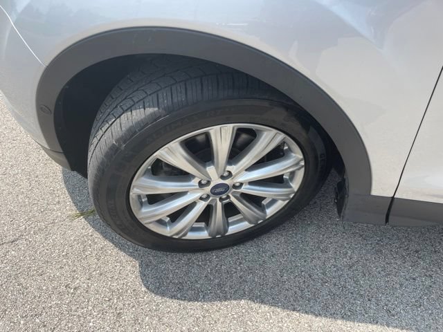 Used 2018 Ford Escape Titanium w/ Ford Safe & Smart Package AWD/4WD image 14