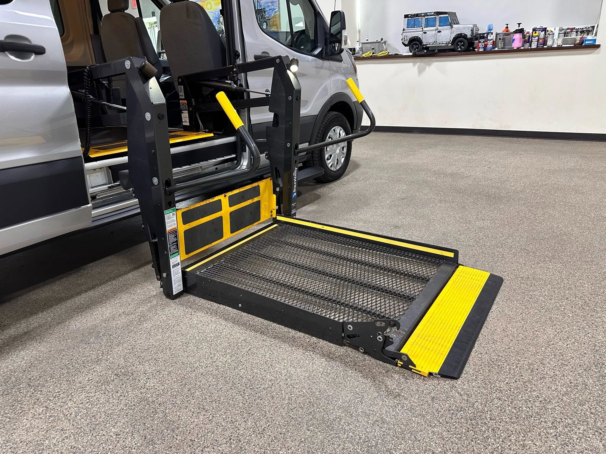 Used 2015 Ford Transit 350 148 Medium Roof image 31