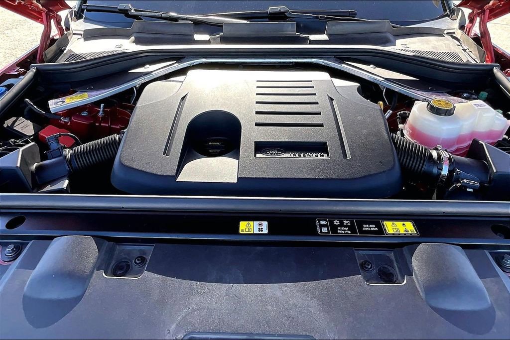 Used 2023 Land Rover Range Rover Sport SE Dynamic image 9