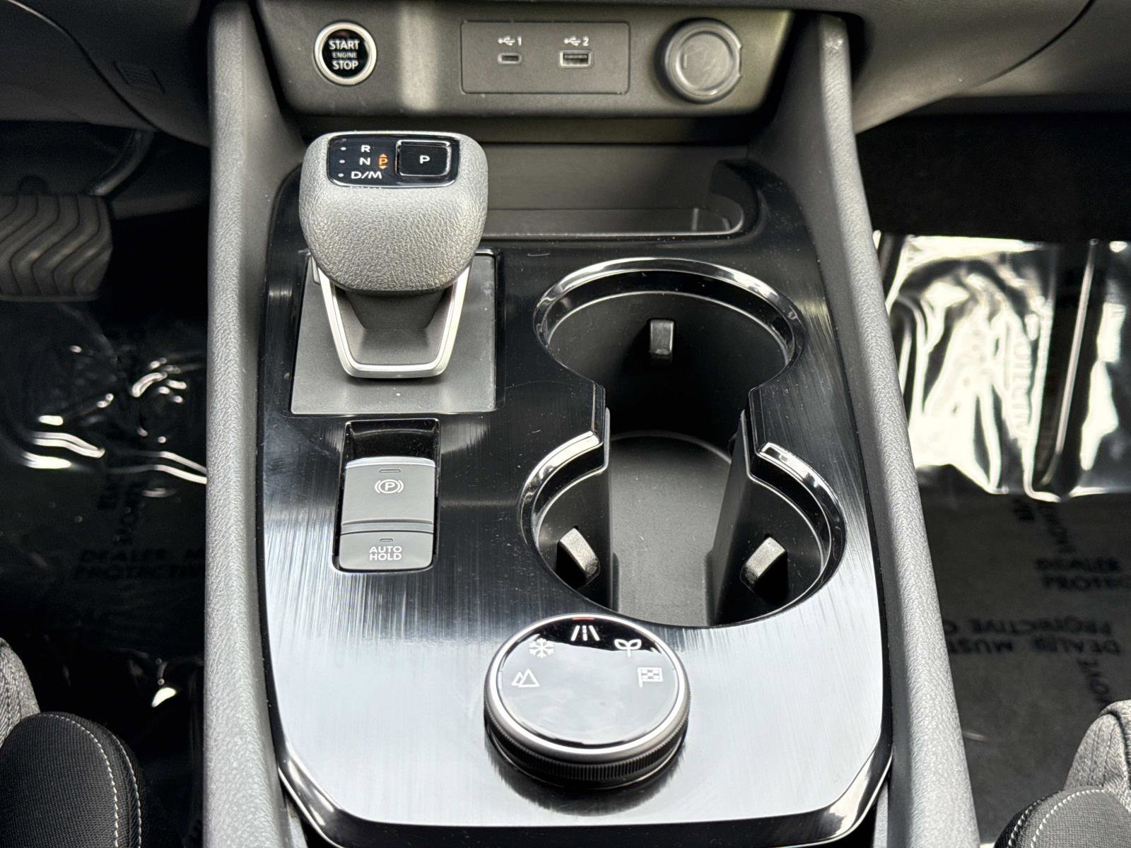 Used 2023 Nissan Rogue SV image 6