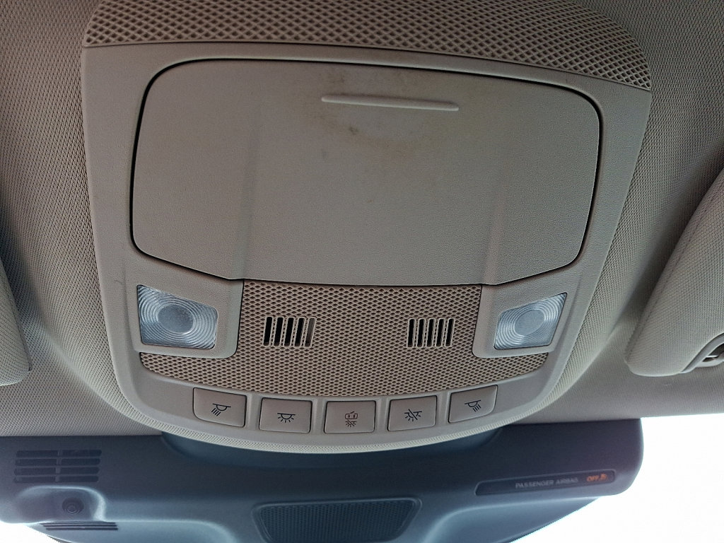 Used 2022 Lincoln Nautilus AWD image 32