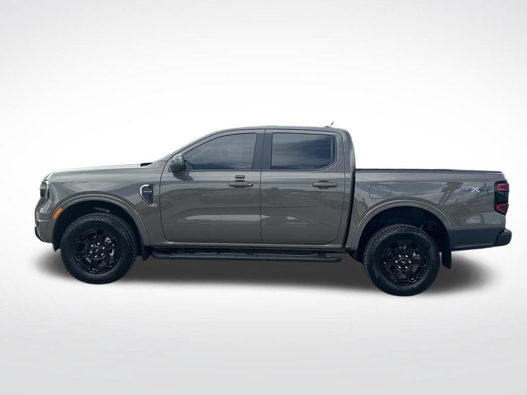 Used 2026 Ford Ranger Lariat w/ Black Appearance Package AWD/4WD image 3