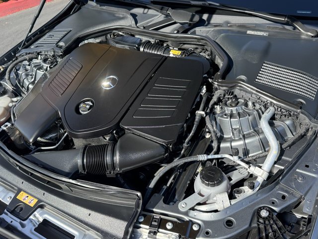 Used 2023 Mercedes-Benz C 300 Sedan image 5