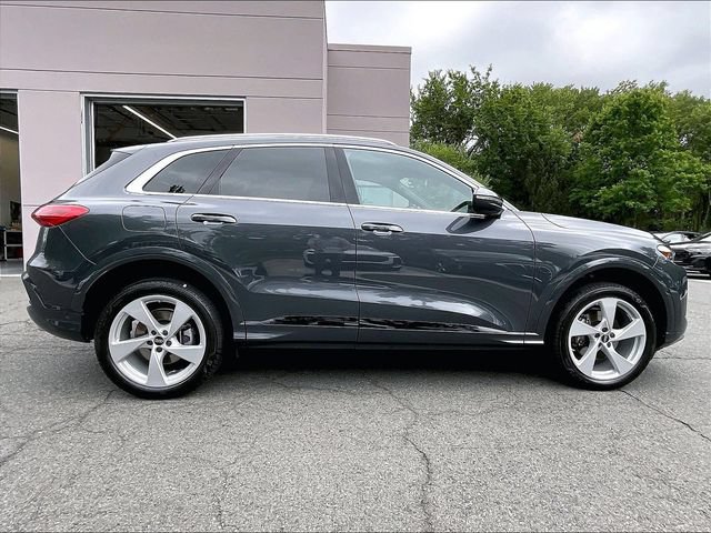 Used 2025 Audi Q5 Premium w/ Premium Plus AWD/4WD image 9