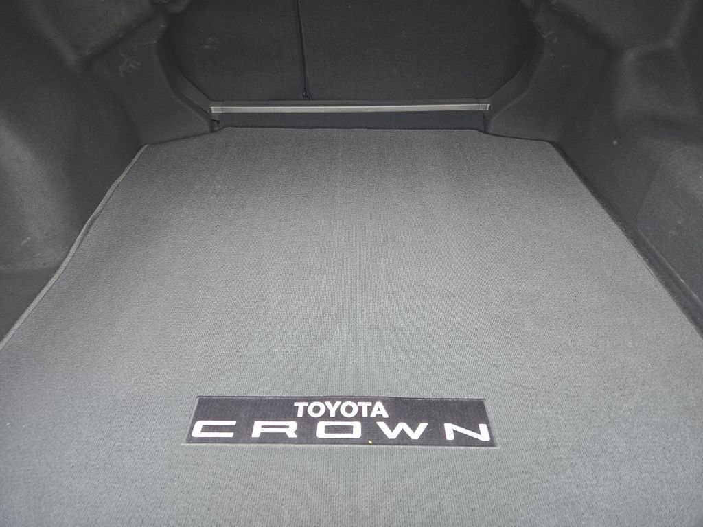 Used 2024 Toyota Crown Limited image 34