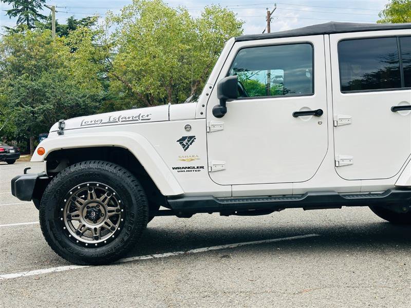 Used 2015 Jeep Wrangler Unlimited Sahara AWD/4WD image 35