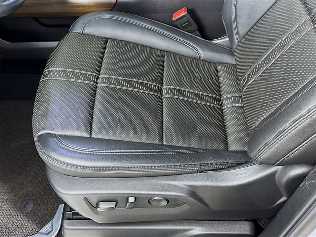 Used 2025 Chevrolet Silverado 1500 High Country w/ Technology Package image 21