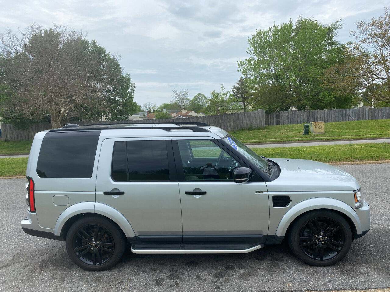 Used 2016 Land Rover LR4 HSE Silver Edition image 7