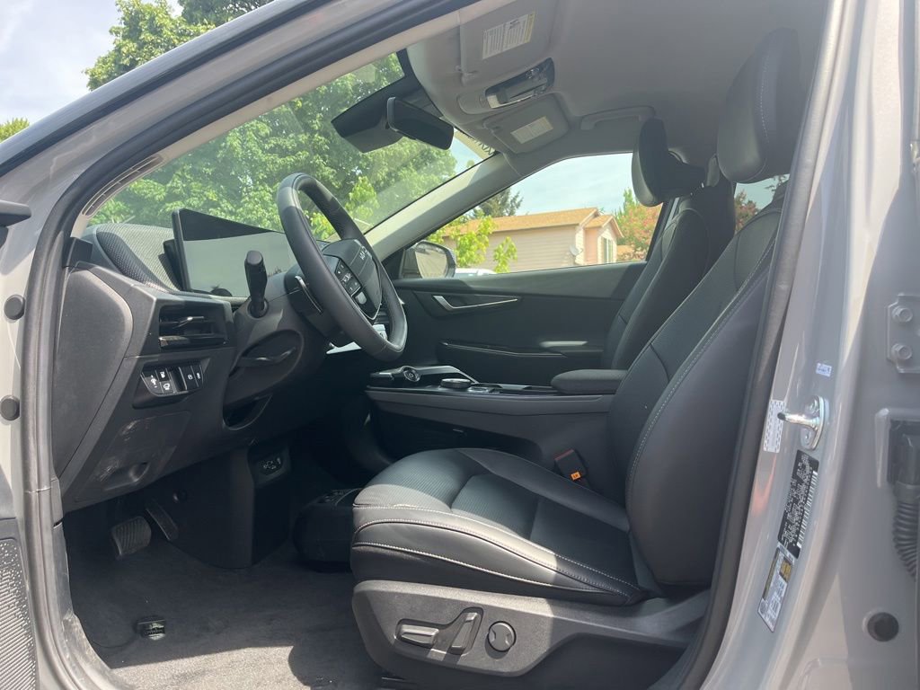 Used 2025 Kia EV6 Wind RWD image 11