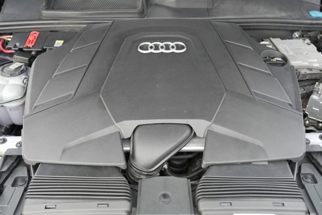 Used 2022 Audi Q7 3.0T Premium AWD/4WD image 29