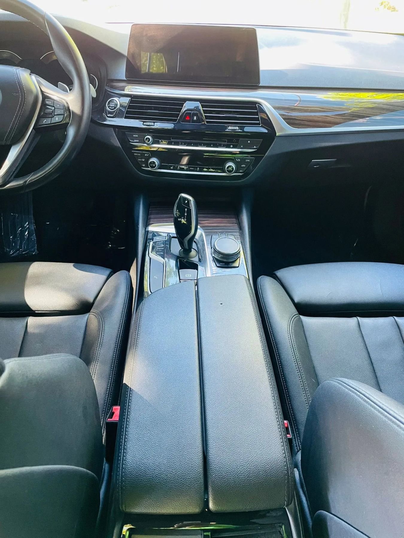 Used 2019 BMW 530i w/ Convenience Package image 14