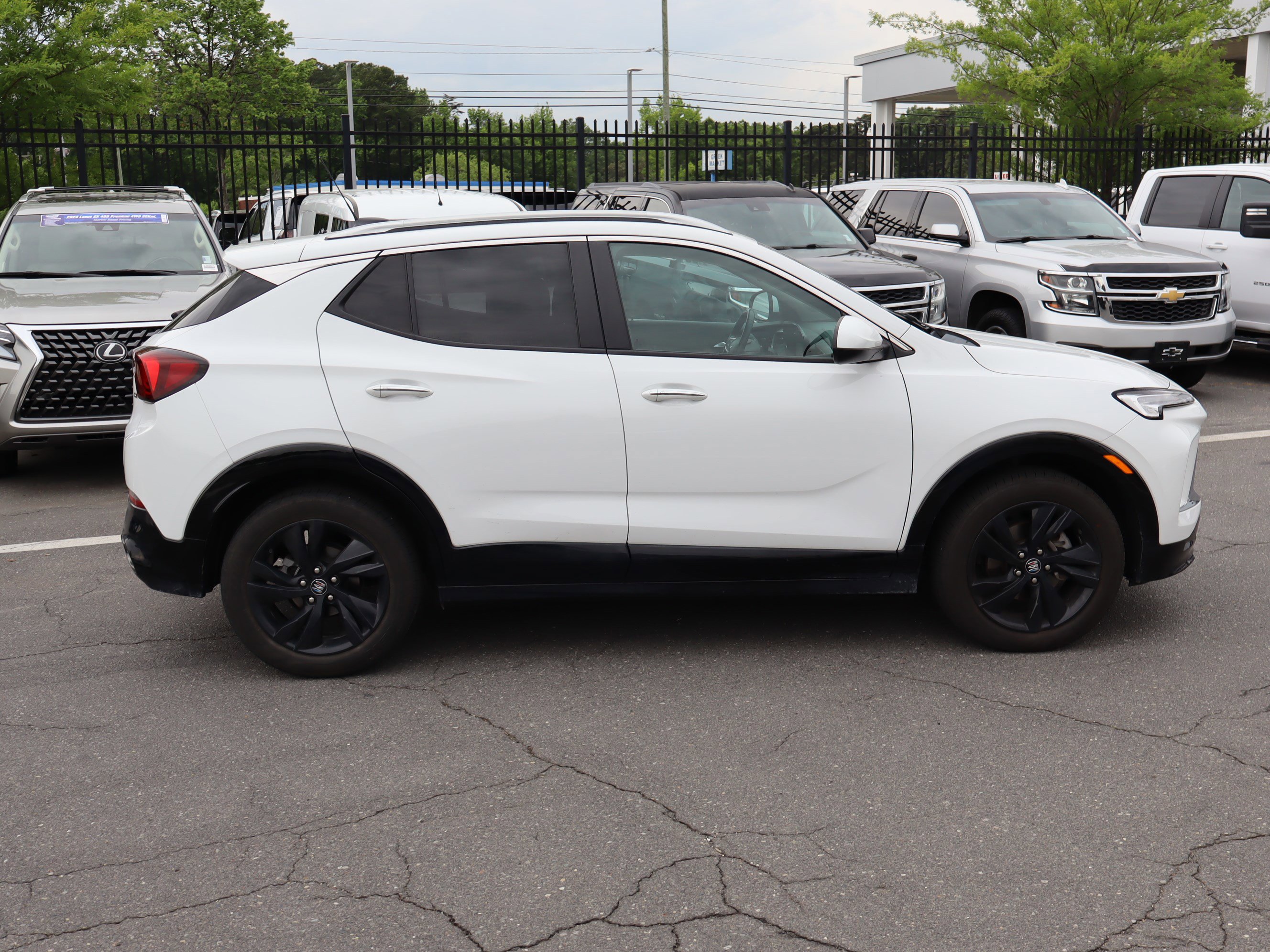 Used 2024 Buick Encore GX Sport Touring w/ Comfort Package FWD image 11