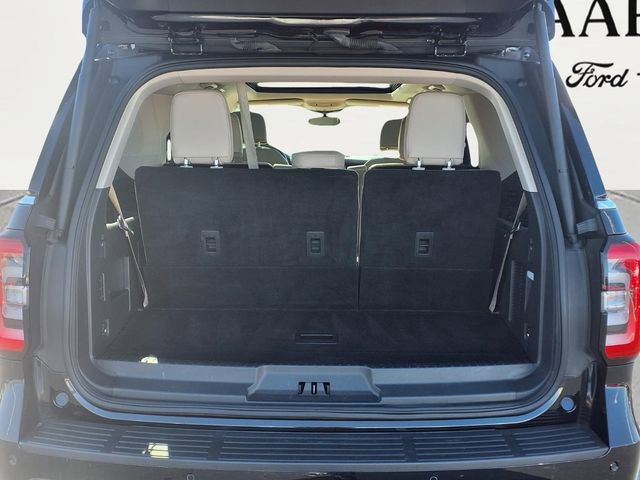 Used 2023 Ford Expedition Limited AWD/4WD image 10