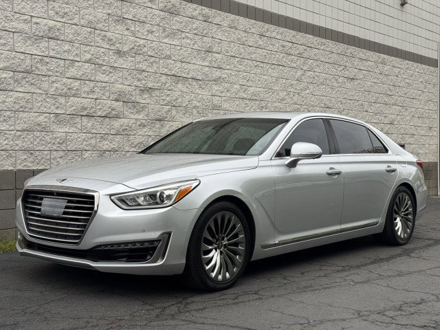 Used 2018 Genesis G90 5.0 Ultimate RWD image 1