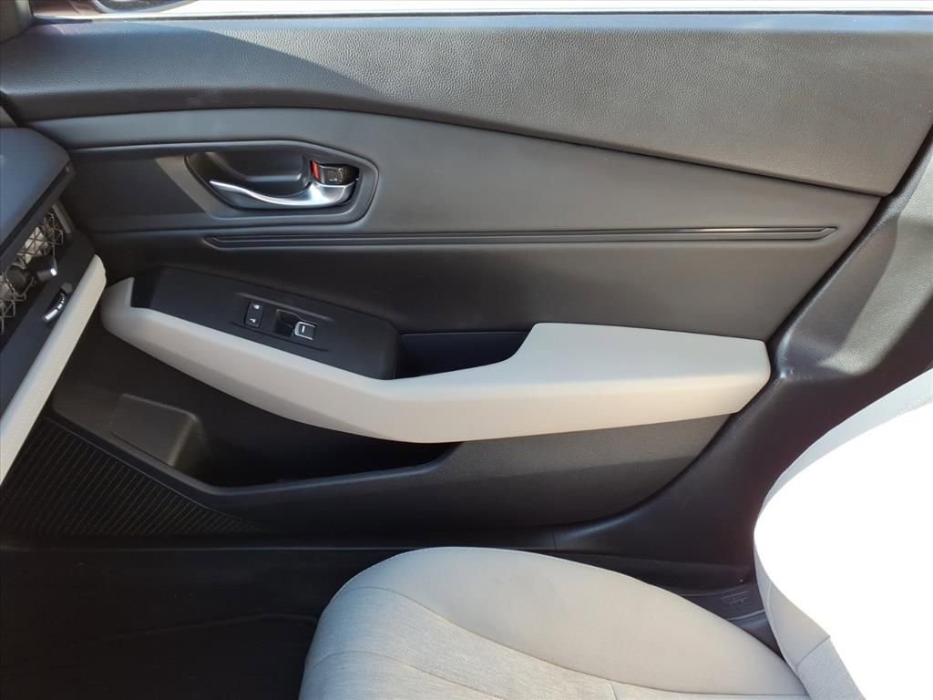 Used 2024 Honda Accord EX image 30