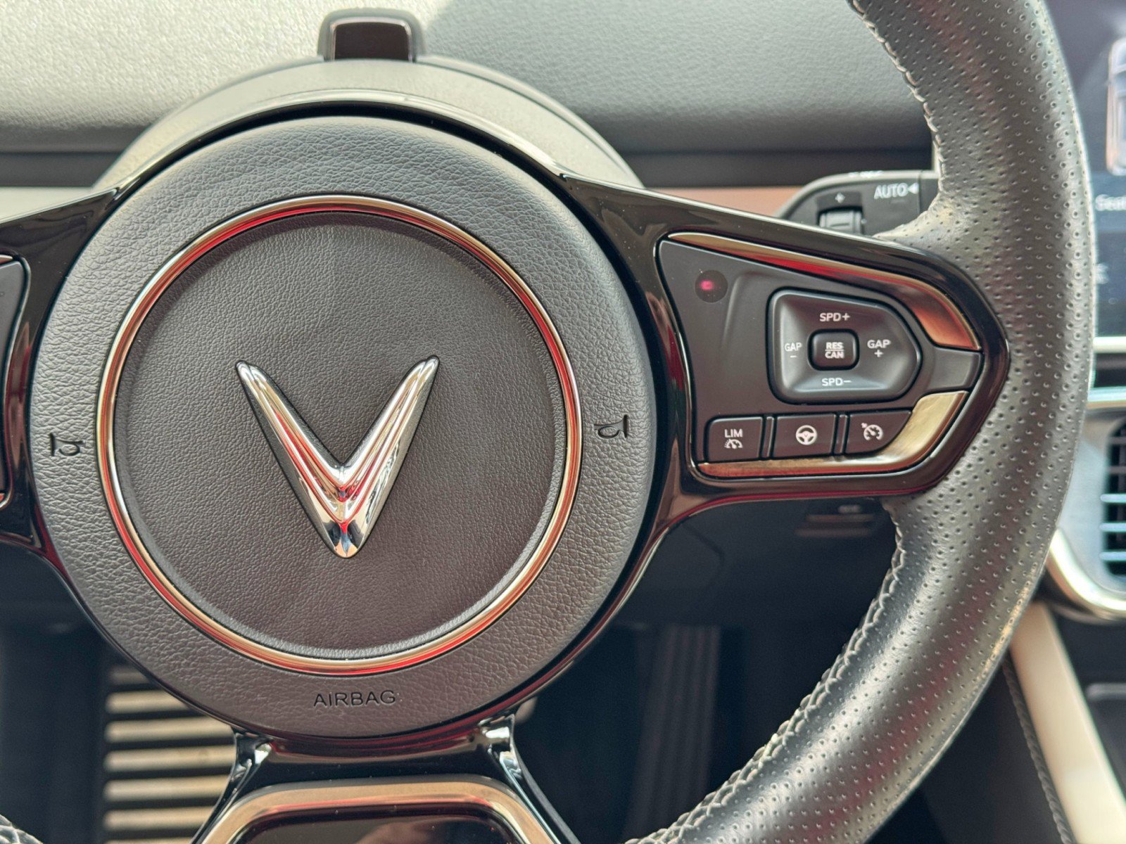 Used 2023 VinFast VF 8 Plus AWD/4WD image 19