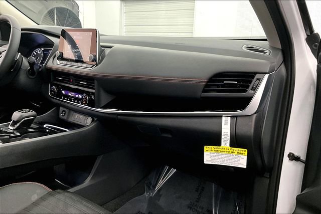 New 2026 Nissan Rogue SV image 32