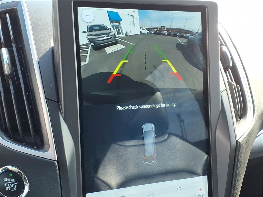 Used 2022 Ford Edge SEL image 22