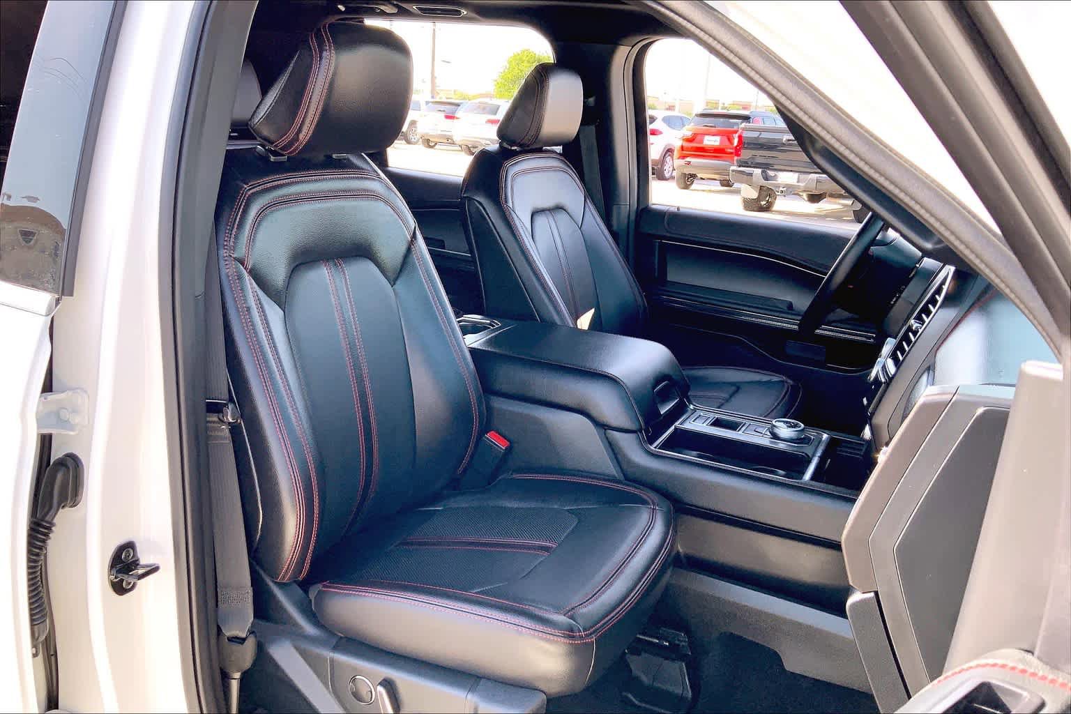 Used 2021 Ford Expedition Limited RWD image 9