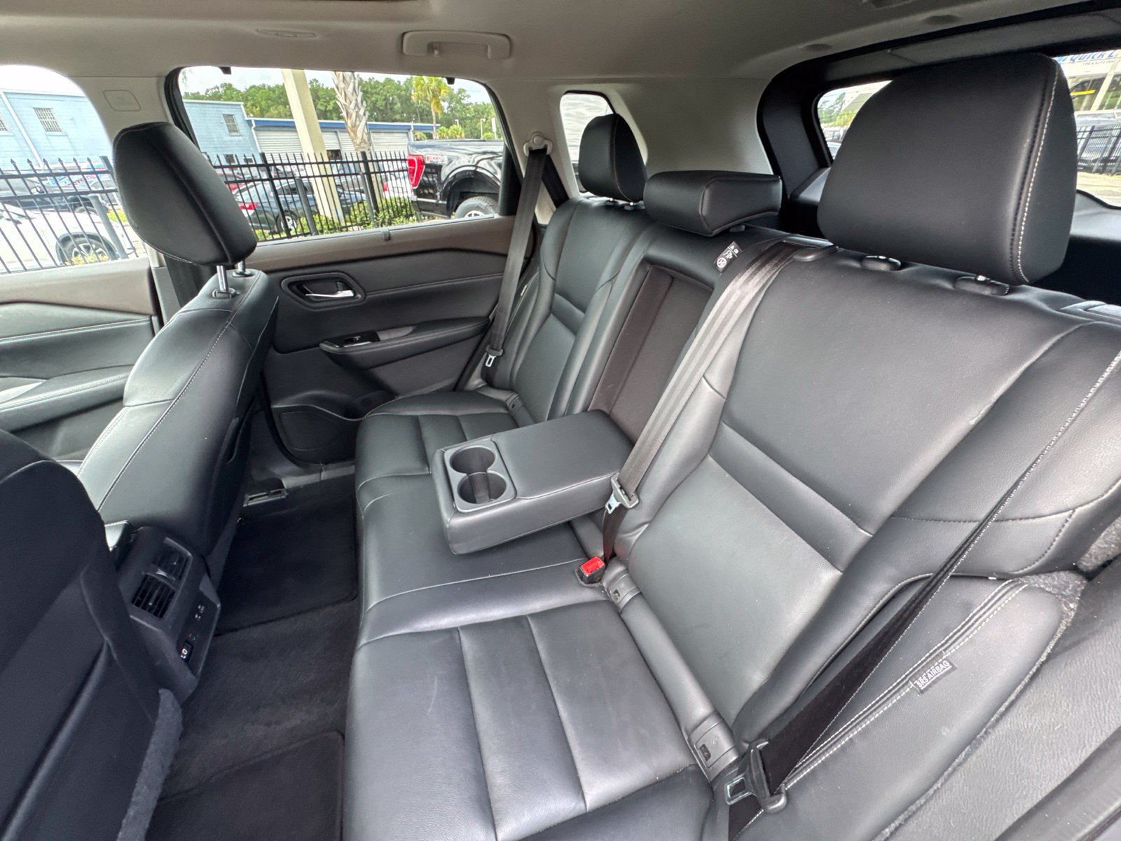 Used 2022 Nissan Rogue SL w/ SL Premium Package FWD image 19