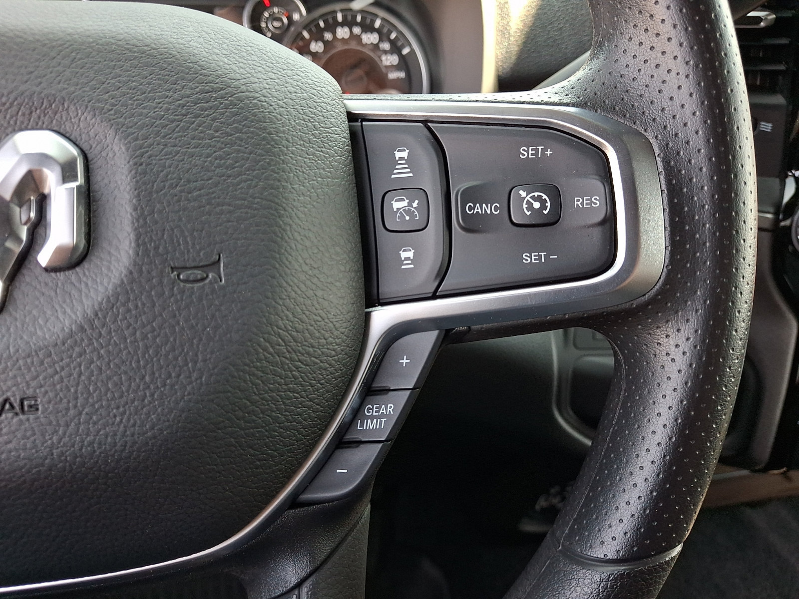 New 2026 RAM 3500 Tradesman AWD/4WD image 15