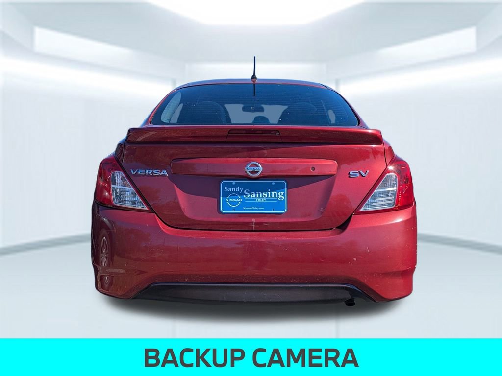 Used 2016 Nissan Versa SV image 4