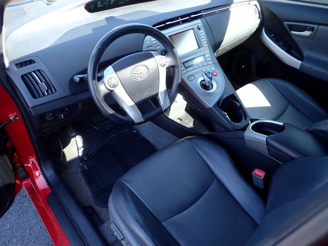 Used 2013 Toyota Prius Four w/ Deluxe Solar Roof Pkg FWD image 9