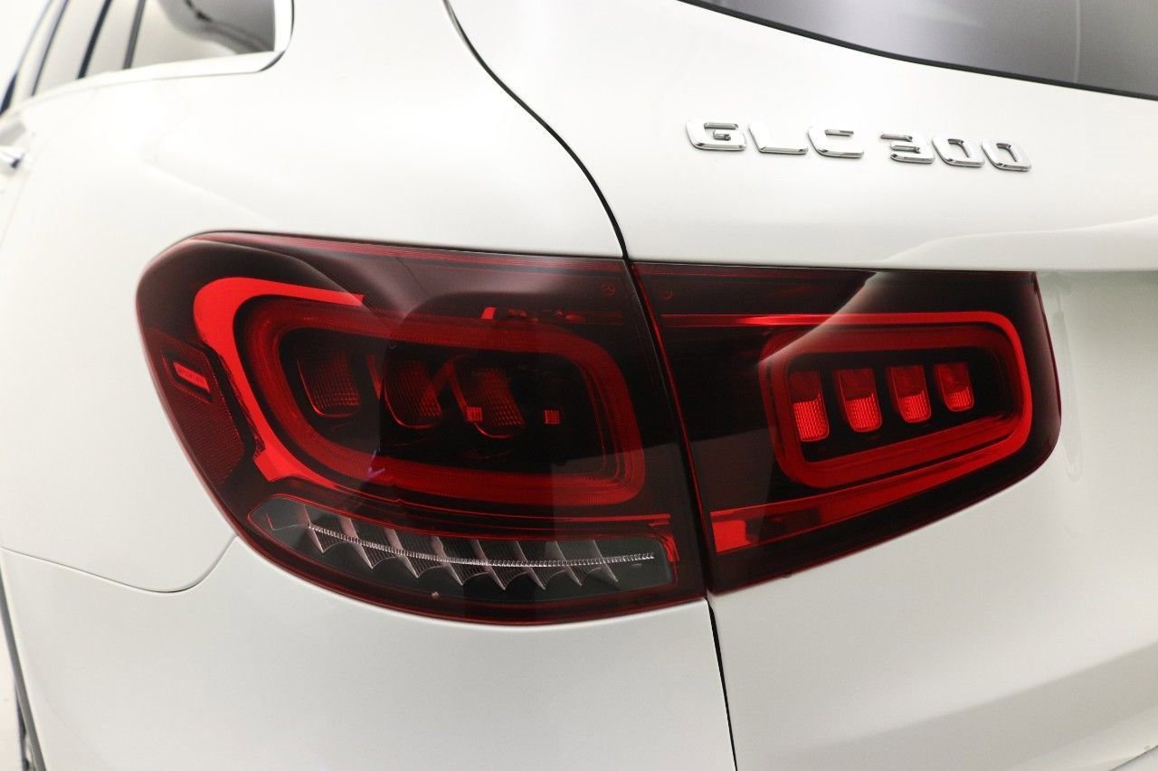 Certified 2022 Mercedes-Benz GLC 300 image 21