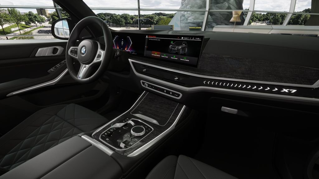 Used 2026 BMW X7 xDrive40i w/ M Sport Package image 43
