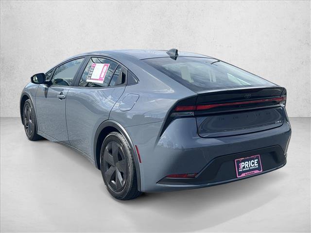 Used 2025 Toyota Prius LE image 7