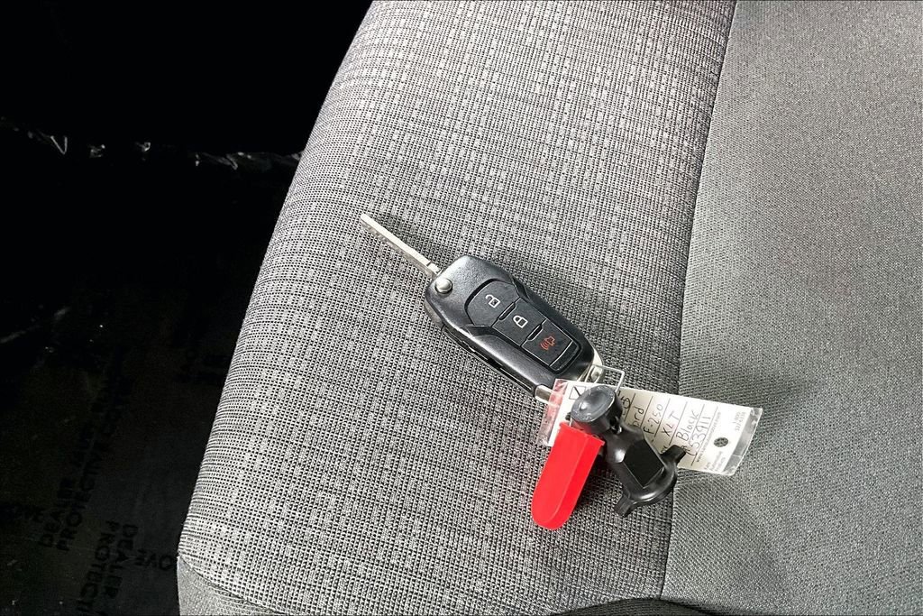 Used 2025 Ford F250 XLT image 10