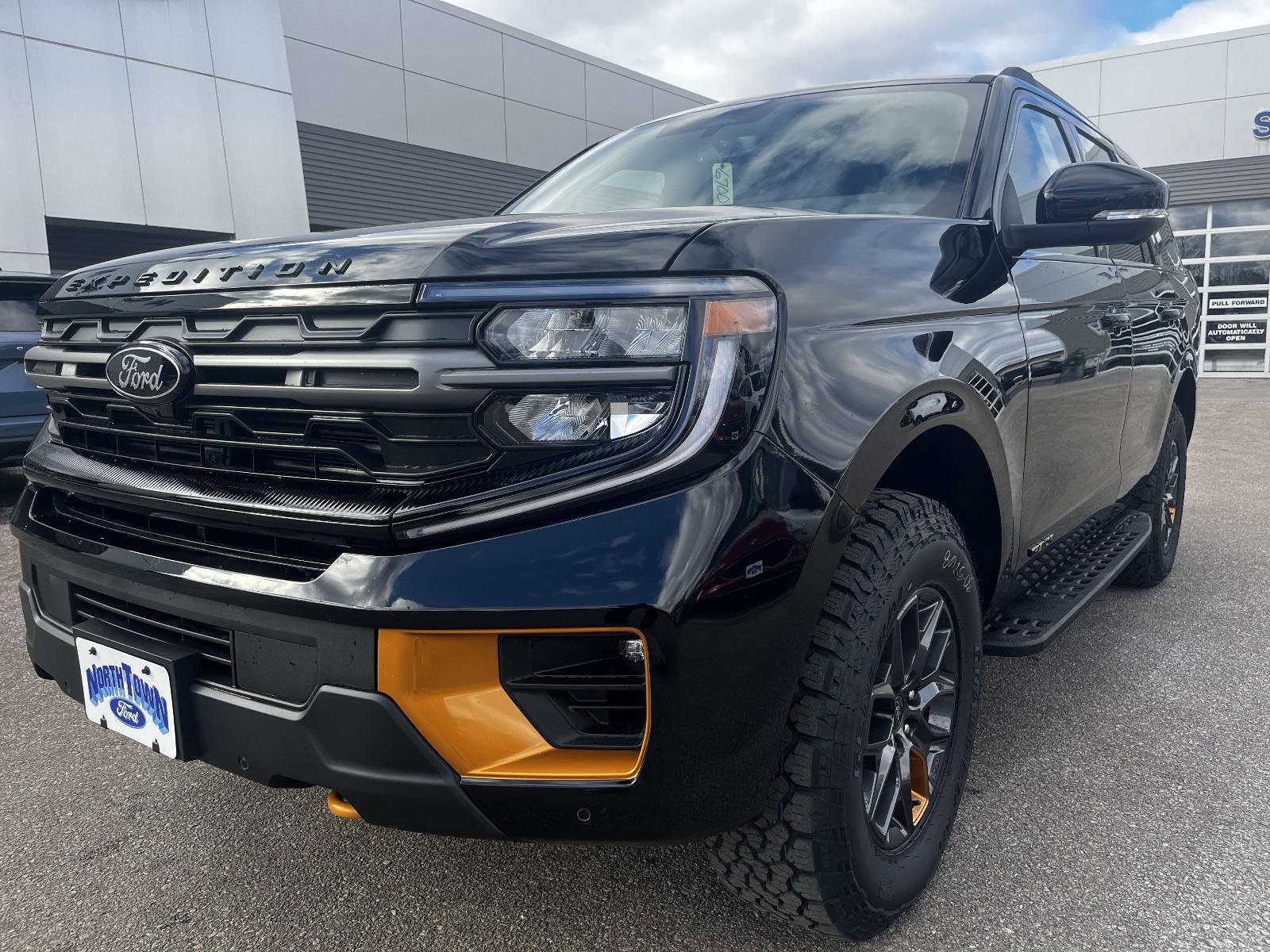 New 2026 Ford Expedition Tremor image 2