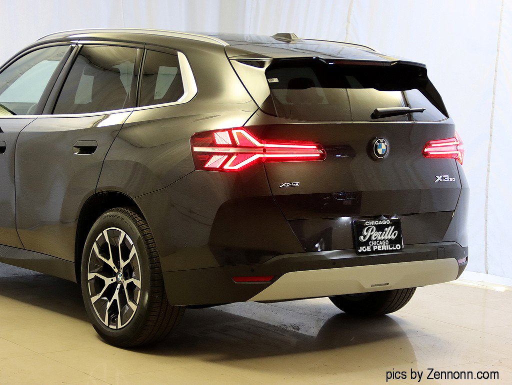 Used 2025 BMW X3 xDrive30i w/ Premium Package image 8