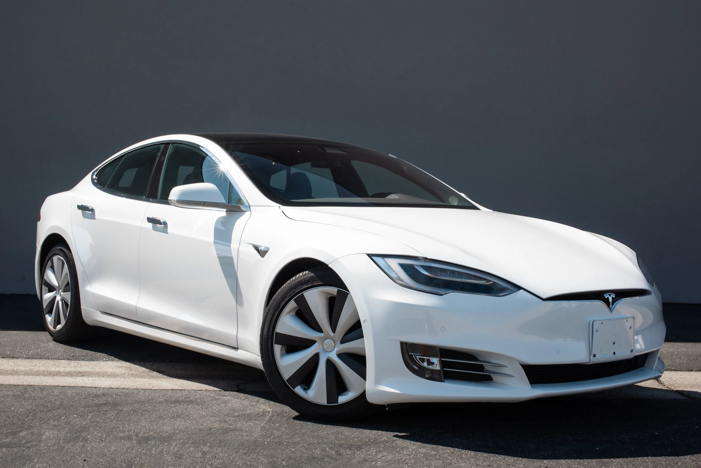 Used 2021 Tesla Model S Long Range Plus image 5