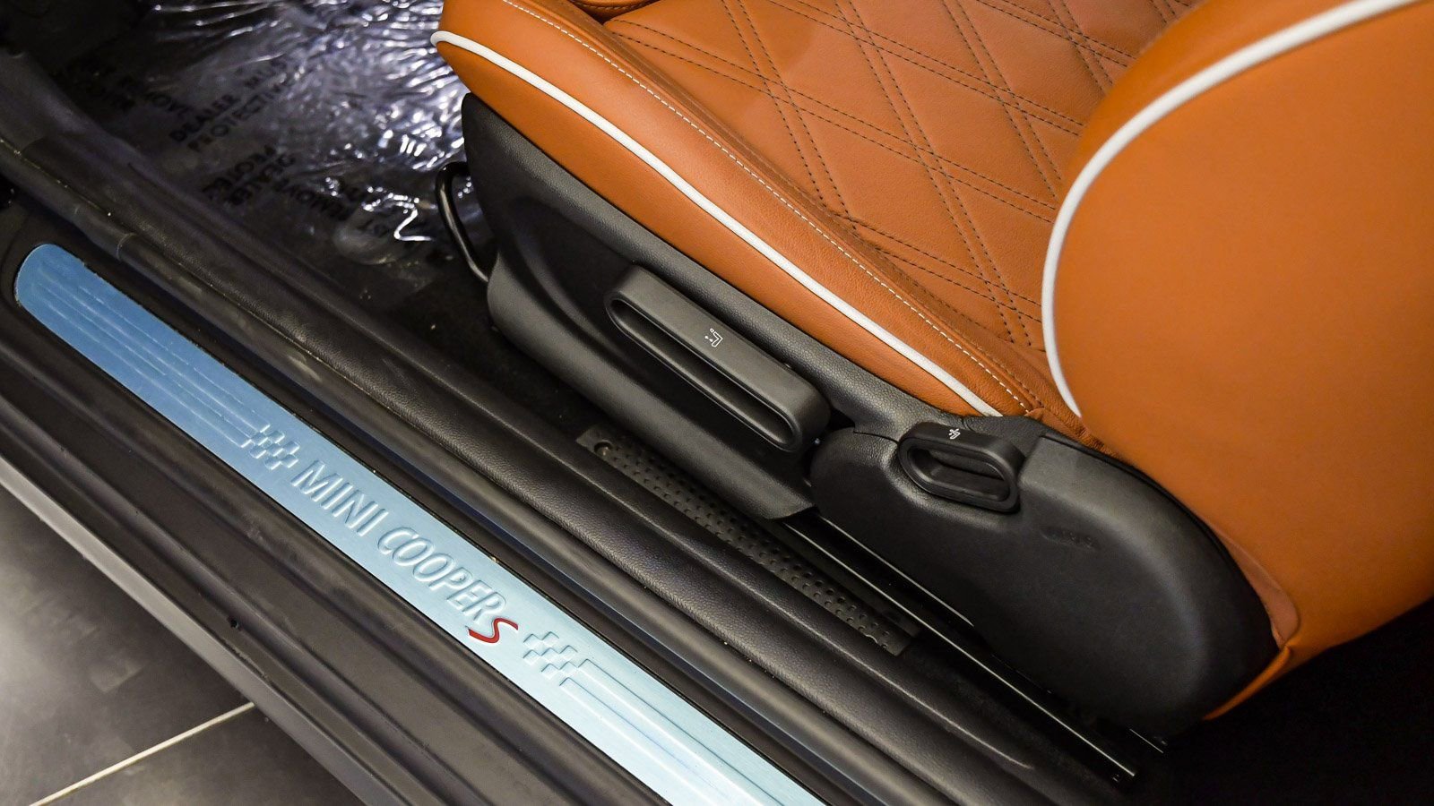 Certified 2023 MINI Cooper S w/ Signature Upholstery Package image 24