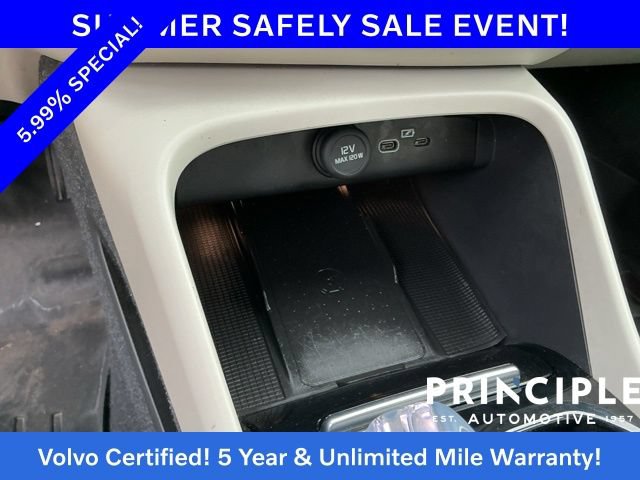 Certified 2023 Volvo XC40 B5 Plus w/ Driver Assist Package AWD/4WD image 22