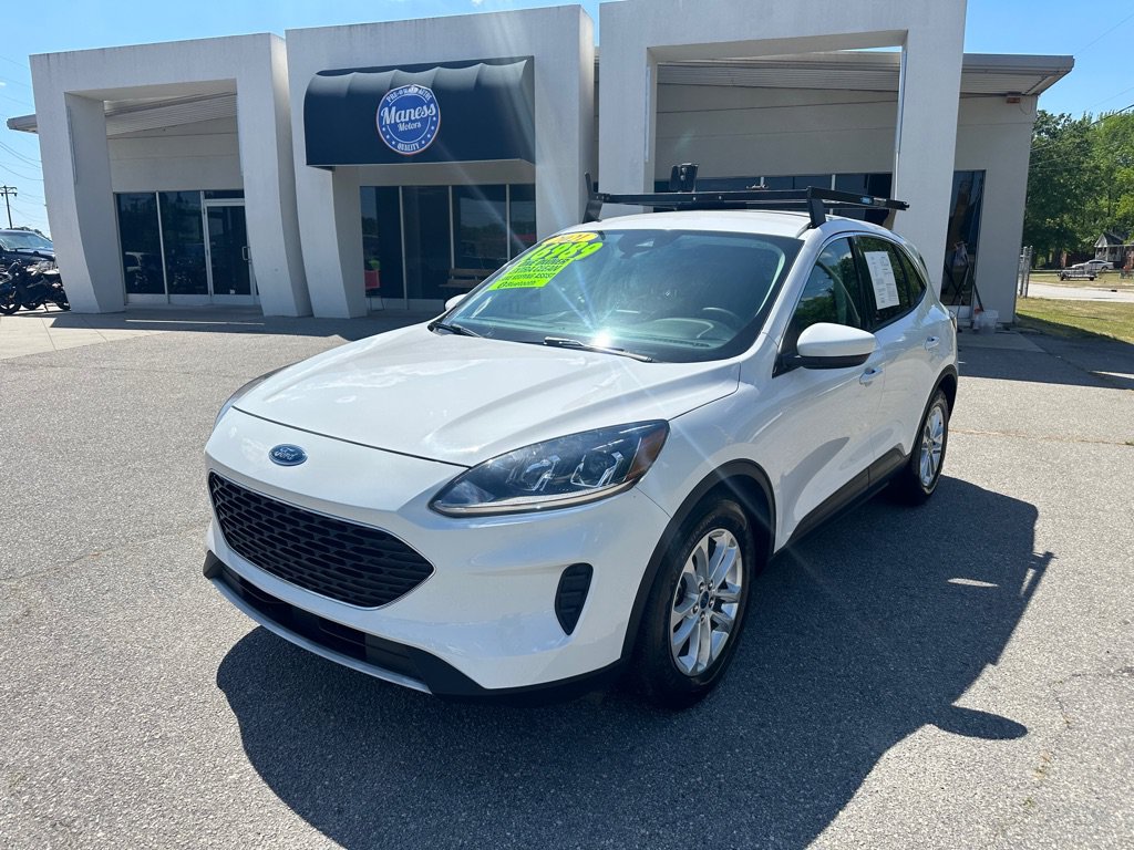 Used 2021 Ford Escape SE FWD image 1