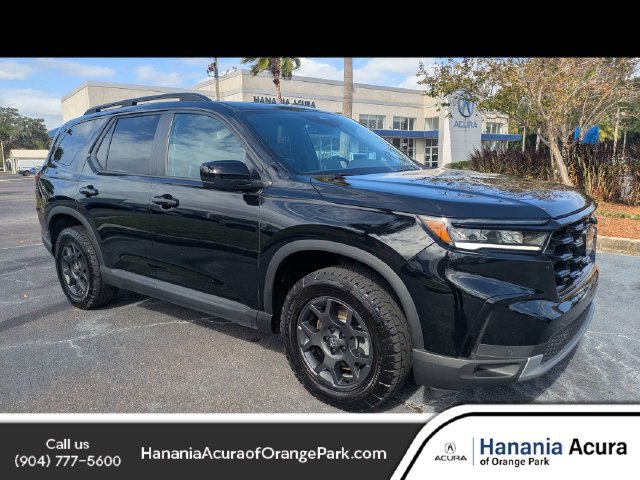 Used 2025 Honda Pilot TrailSport