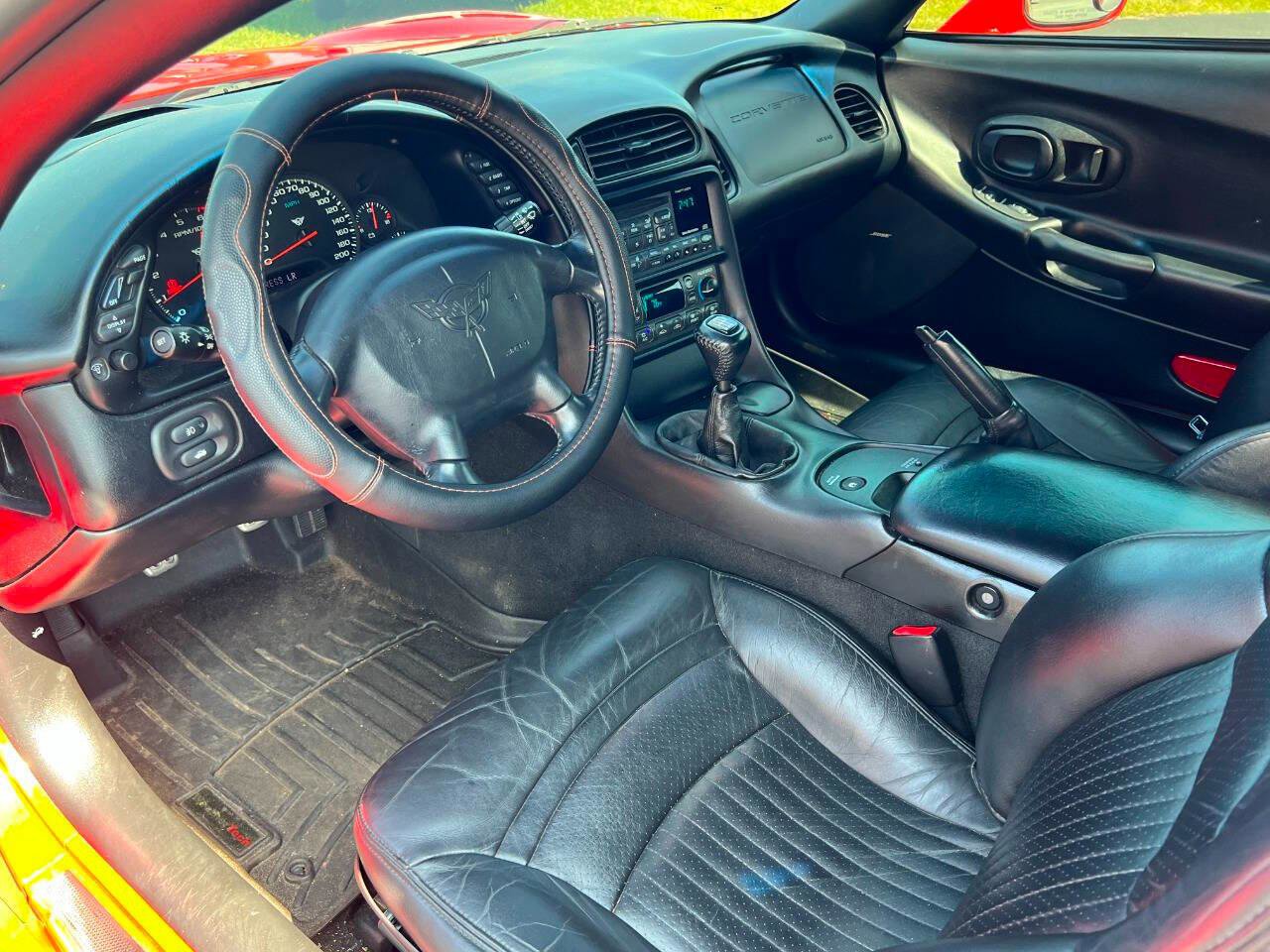 Used 2002 Chevrolet Corvette Convertible w/ Preferred Equipment Group2 RWD image 17