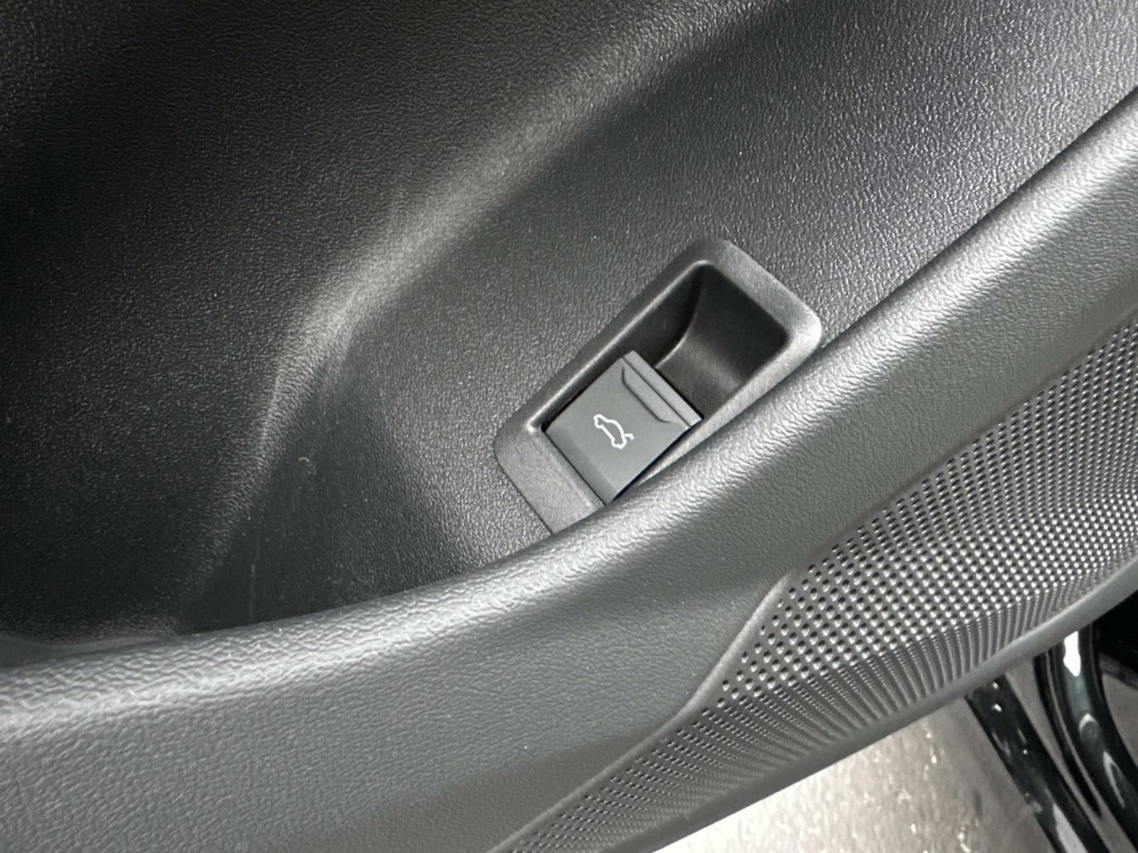 New 2026 Audi A6 Prestige image 12