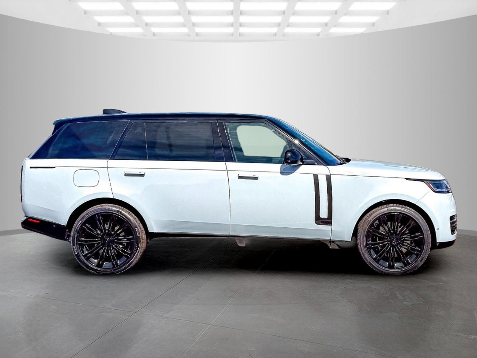 New 2026 Land Rover Range Rover Long Wheelbase Autobiography AWD/4WD image 6