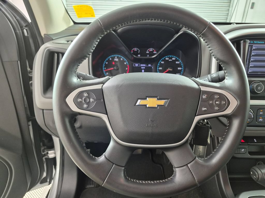 Used 2015 Chevrolet Colorado LT w/ Luxury Package RWD image 13