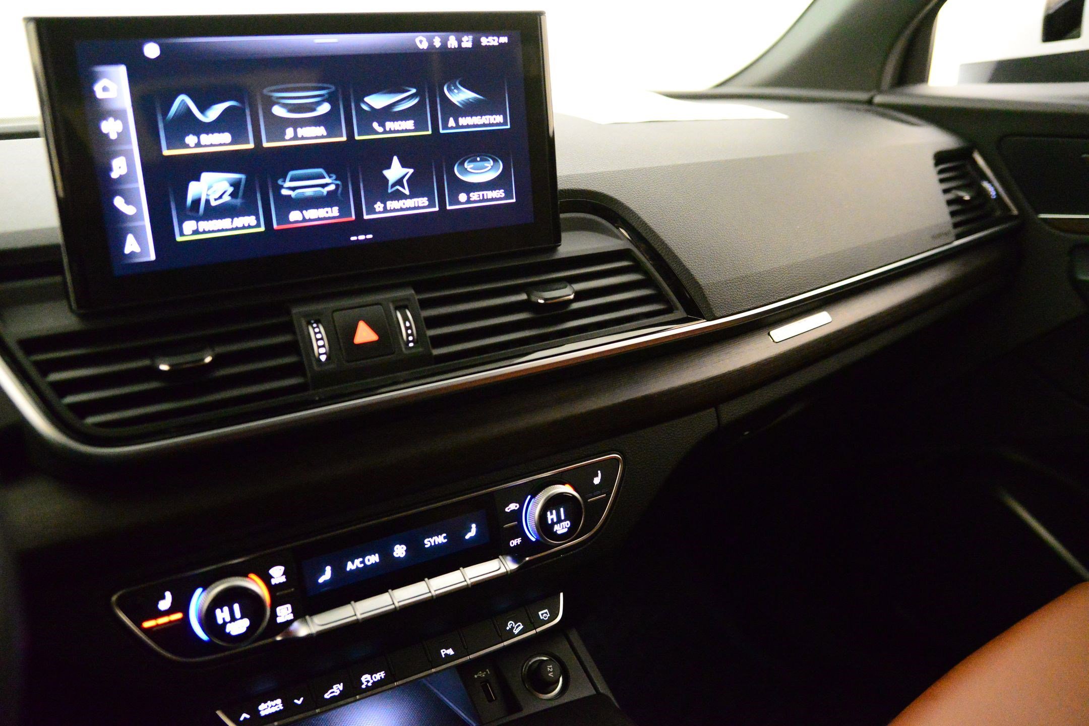 Certified 2025 Audi Q5 e Premium image 29