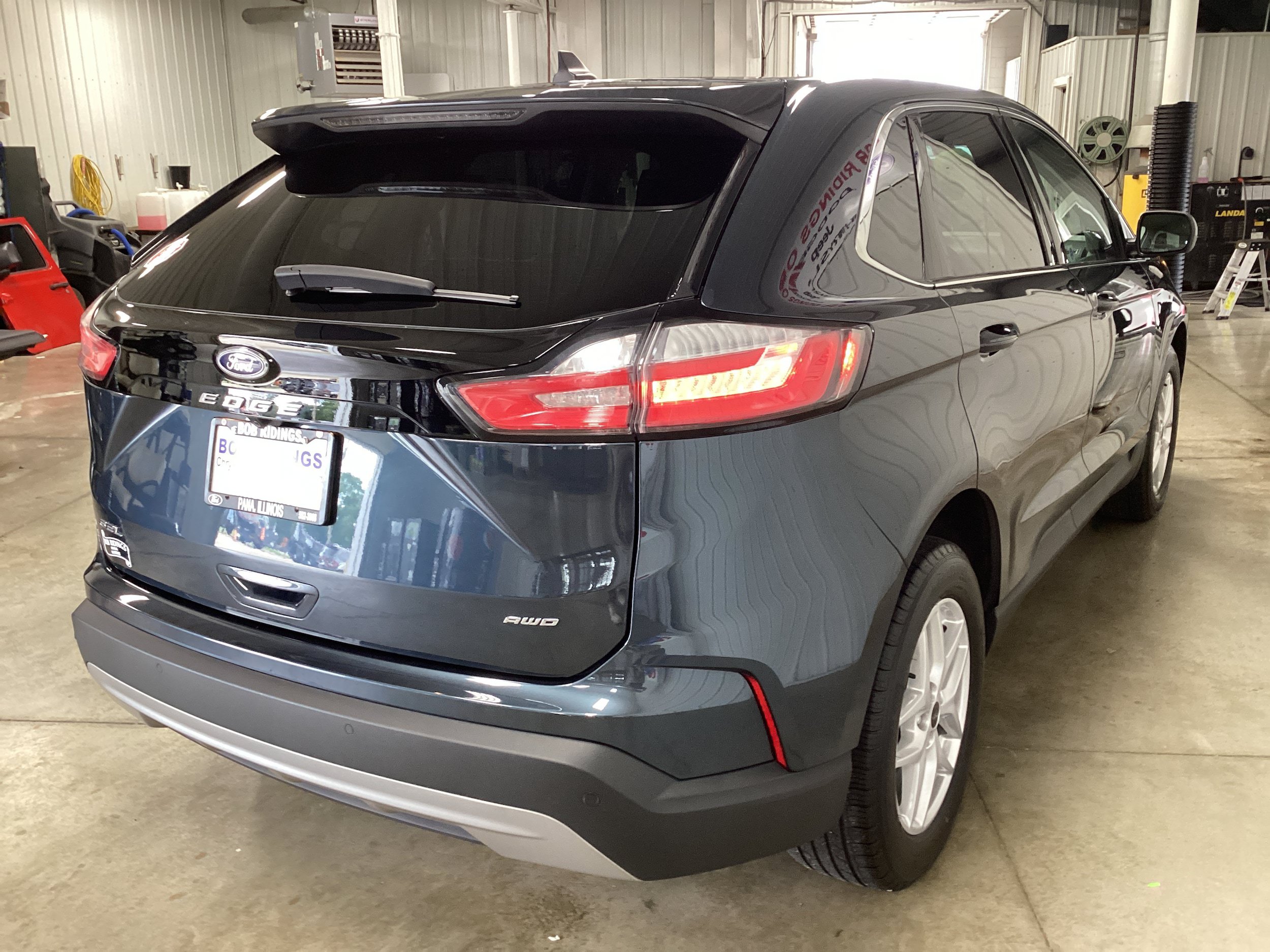 Used 2024 Ford Edge SEL w/ Convenience Package AWD/4WD image 7