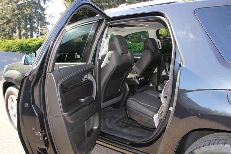Used 2015 GMC Acadia SLE AWD/4WD image 17
