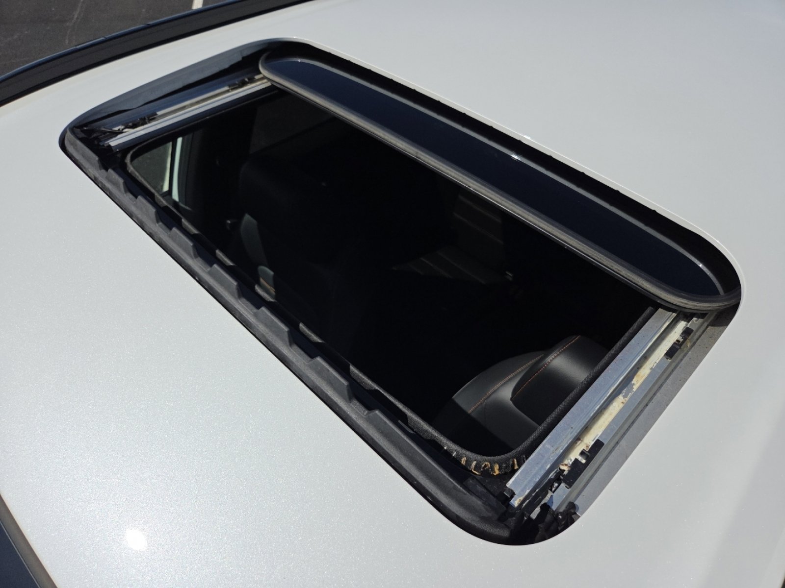 Certified 2023 Honda CR-V Sport Touring image 4