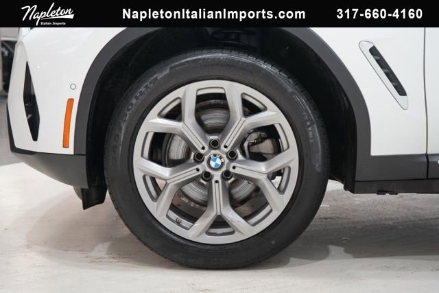 Used 2024 BMW X3 xDrive30i image 11